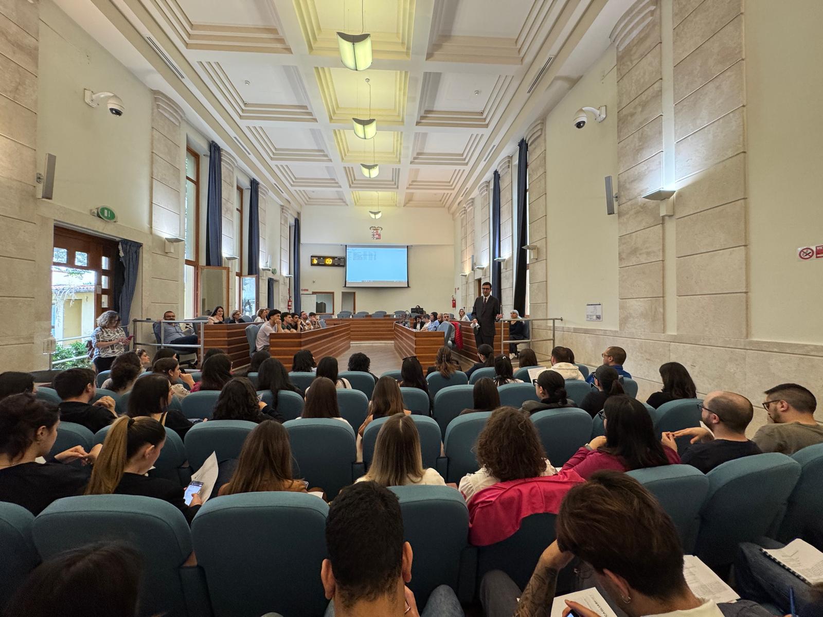 Il Vicesindaco metropolitano Francesco Lilliu interviene all'incontro conclusivo del programma di Servizio Civile Universale 2024