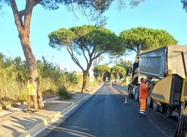 Gli operai al lavoro nella ex Sulcitana