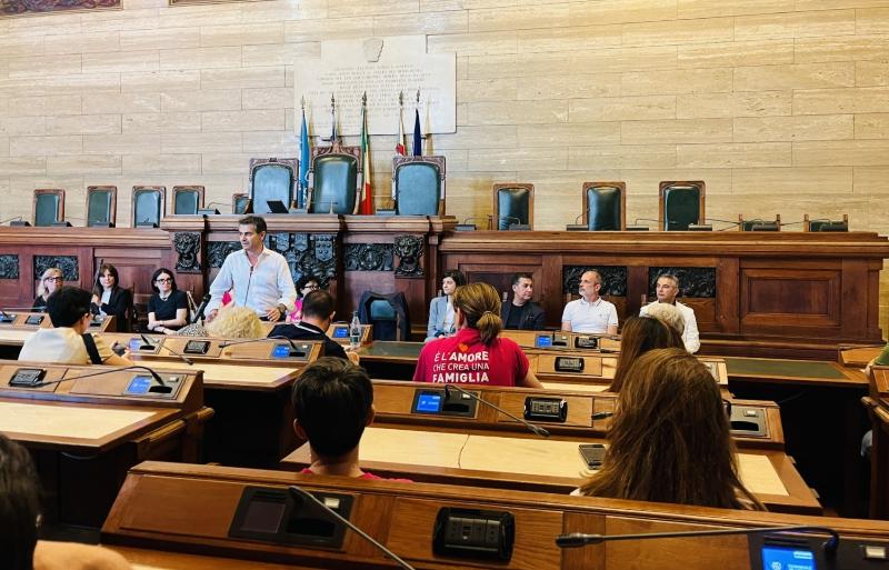 Il sindaco Metropolitano Massimo Zedda e i rappresentanti dei Comuni della Città Metropolitana incontrano le Famiglie Arcobaleno