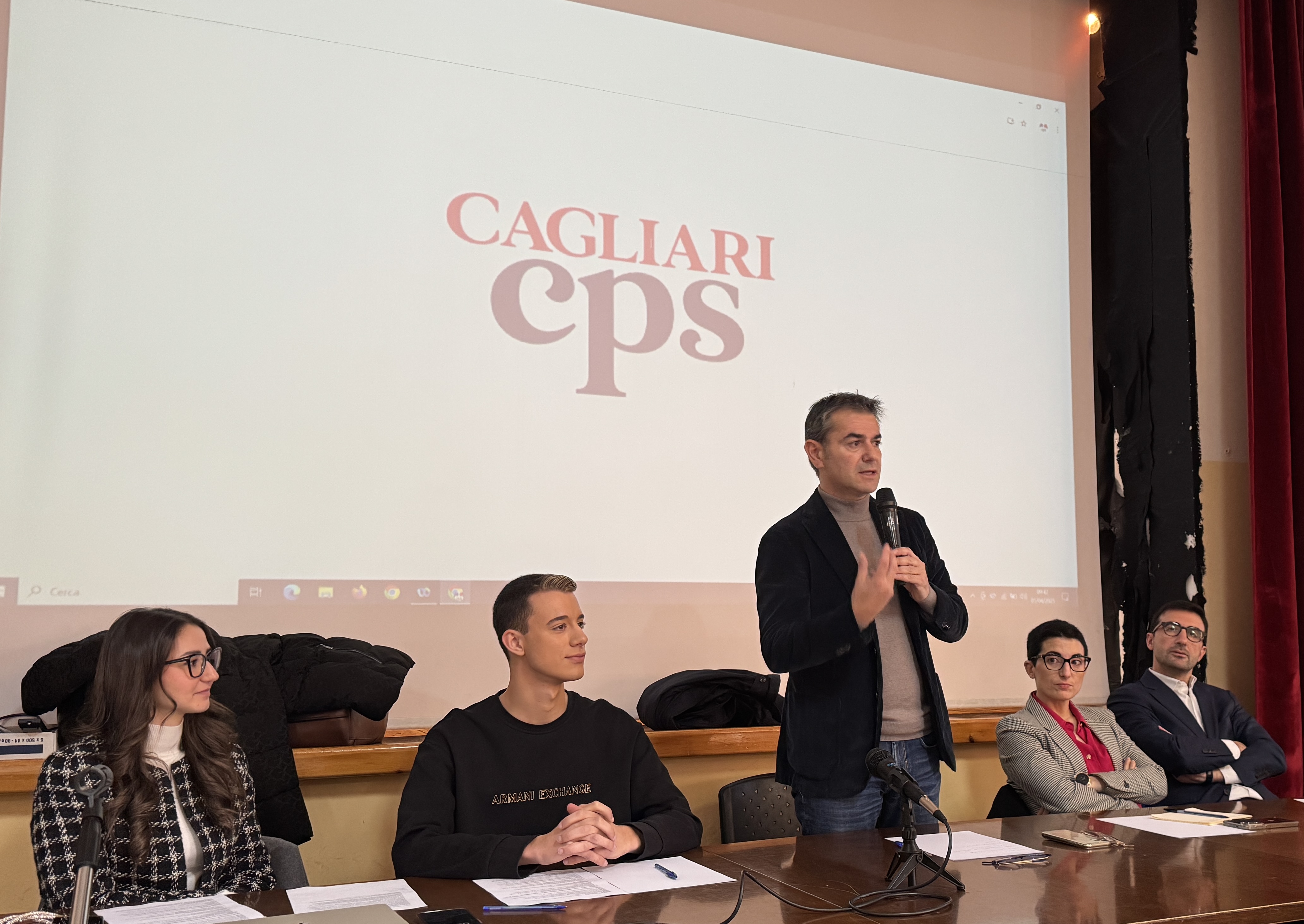 Il Sindaco metropolitano Massimo Zedda durante l'incontro con la CPS